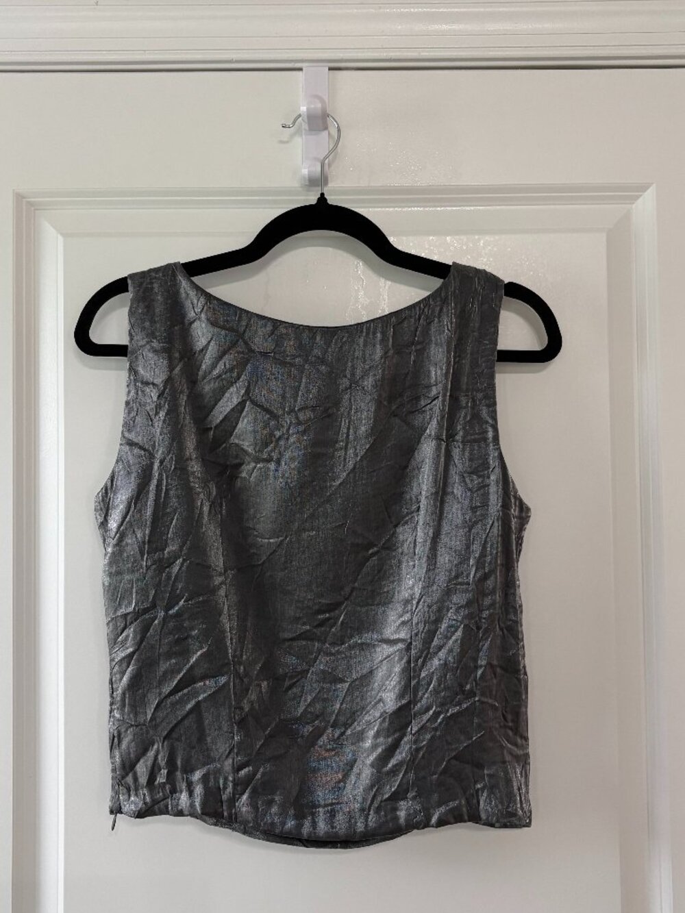Evolution Sleeveless Metallic Silver Textured Blouse/Shell Size Medium - Picture 2 of 5